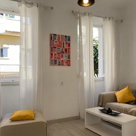 Cosy - Corfu Old Town Apartment, Porta Remounda *